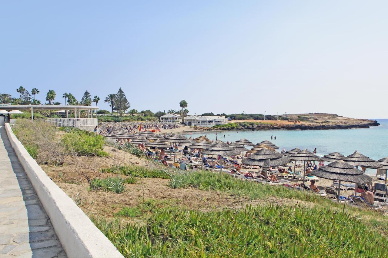Villa Eden Айя Напа Екстериор снимка